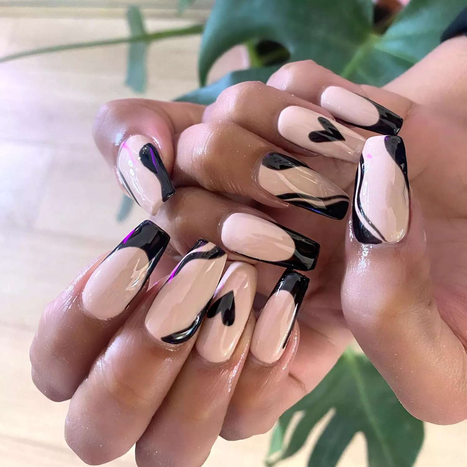 Gothic Valentine Nails Are the Ironic Trend for V-Day Haters